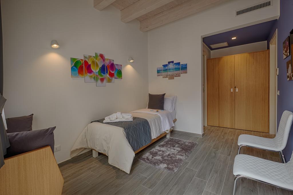 Hospitality Hotel Palermo Exterior photo